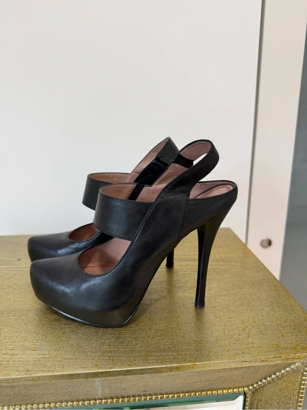 5/48 Saks Fifth Avenue leather platform hills 4.5” hill and 2” platform